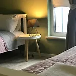 Siedlisko Na Wydmach, Sauna,podgrzewane Jacuzzi,domki Klimatyzowane,starlink Internet,parking בית נופש וובה