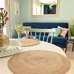 Siedlisko Na Wydmach, Sauna,podgrzewane Jacuzzi,domki Klimatyzowane,starlink Internet,parking בית נופש וובה