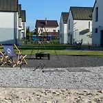 Siedlisko Na Wydmach, Sauna,podgrzewane Jacuzzi,domki Klimatyzowane,starlink Internet,parking בית נופש