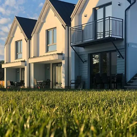 بيت للعطل Siedlisko Na Wydmach, Sauna,podgrzewane Jacuzzi,domki Klimatyzowane,starlink Internet,parking