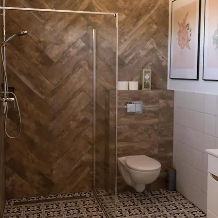 بيت للعطل Siedlisko Na Wydmach, Sauna,podgrzewane Jacuzzi,domki Klimatyzowane,starlink Internet,parking