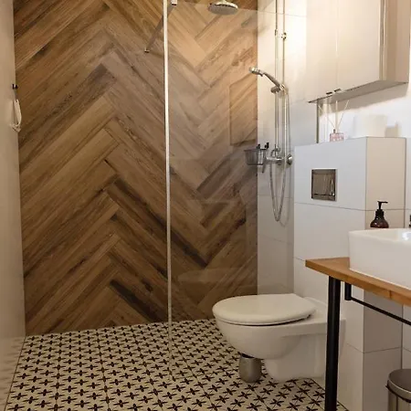 Siedlisko na wydmach, sauna,podgrzewane jacuzzi,domki klimatyzowane,starlink internet,parking Dom wakacyjny Łeba