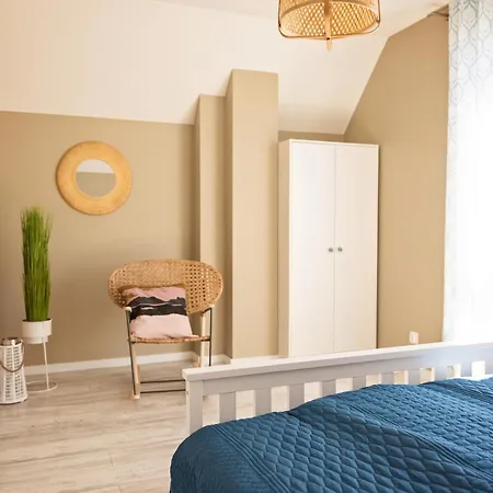 Feriehus Siedlisko Na Wydmach, Sauna,domki Klimatyzowane,starlink Internet,parking Łeba