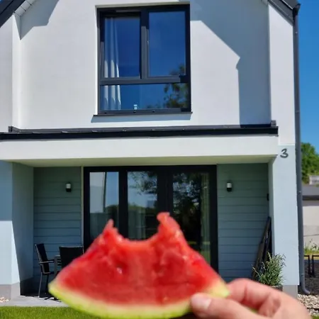 Siedlisko Na Wydmach, Sauna,podgrzewane Jacuzzi,domki Klimatyzowane,starlink Internet,parking *