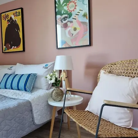 Siedlisko Na Wydmach, Sauna,podgrzewane Jacuzzi,domki Klimatyzowane,starlink Internet,parking بيت للعطل *