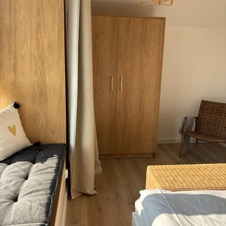 度假居 Siedlisko Na Wydmach, Sauna, Jacuzzi, Domki Klimatyzowane *