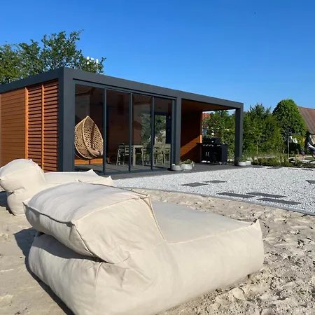 Siedlisko Na Wydmach, Sauna,podgrzewane Jacuzzi,domki Klimatyzowane,starlink Internet,parking *