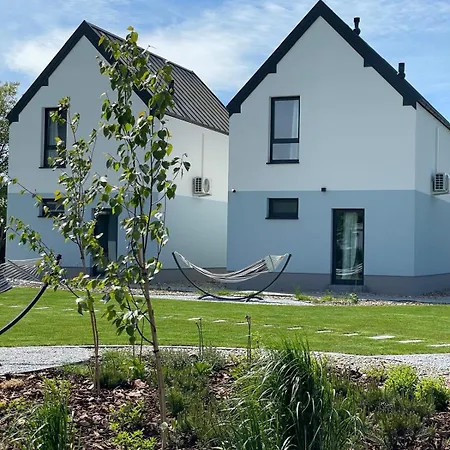 Siedlisko Na Wydmach, Sauna,domki Klimatyzowane,starlink Internet,parking Łeba