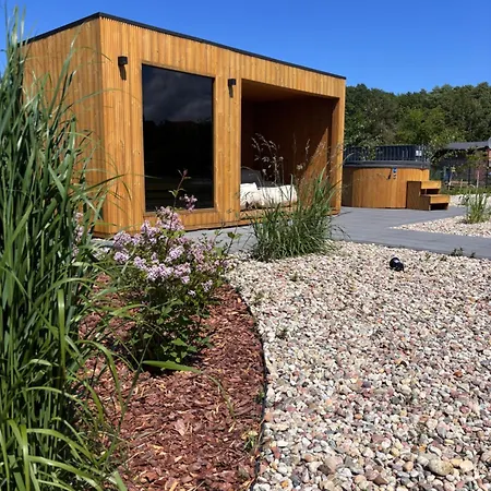 Dom wakacyjny Siedlisko Na Wydmach, Sauna,domki Klimatyzowane,starlink Internet,parking Łeba