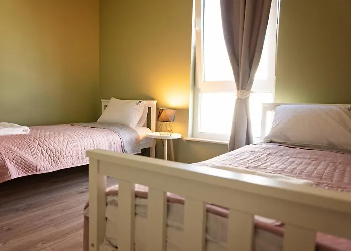 Siedlisko Na Wydmach, Sauna,podgrzewane Jacuzzi,domki Klimatyzowane,starlink Internet,parking Nyaraló